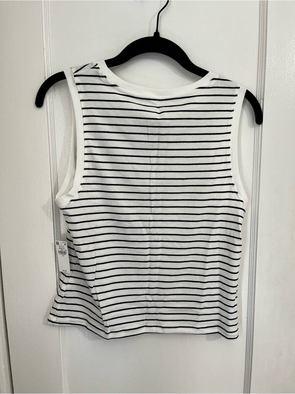 NWT Old Navy White Tank Top with Black Stripes - Picture 3 of 6